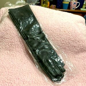 Women’s long gloves, black unbranded inside is polyester outside is PVC